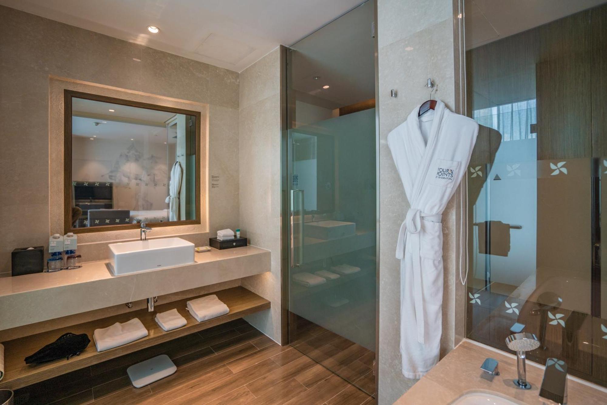 Four Points By Sheraton Changchun Hi-Tech Zone Exterior photo
